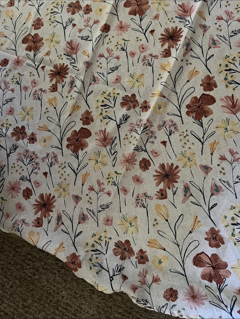 Tablecloth - Picture 2 of 5